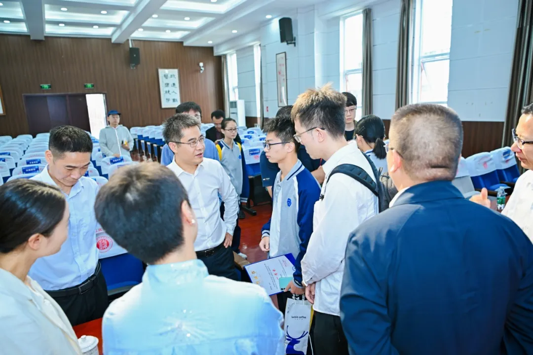 微信图片_20261014151501_159_2.png 微信图片_20261014151501_159_2.png